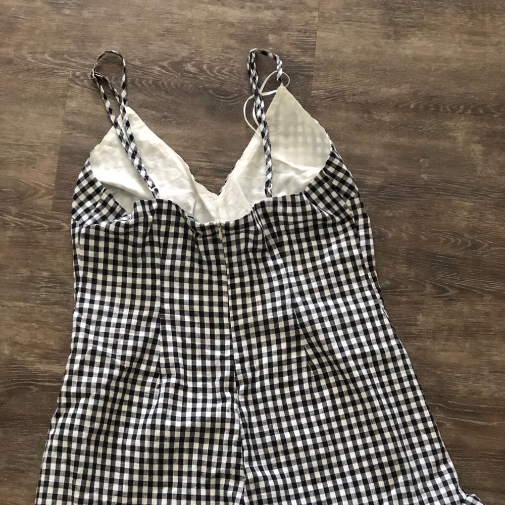 Romper - Picture 2 of 3